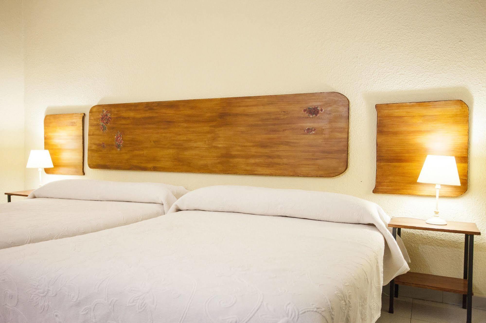 Hostal Castilla Aranjuez Luaran gambar